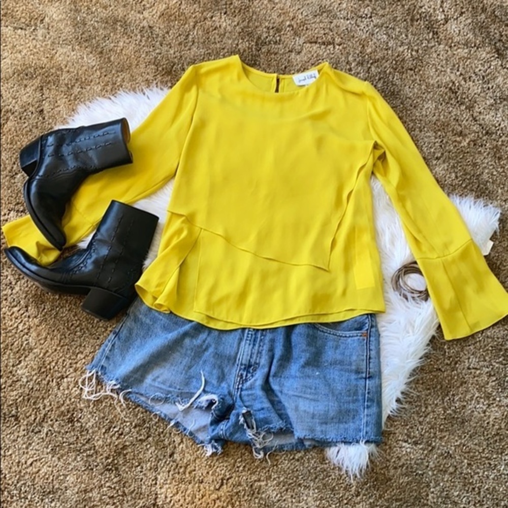 Joseph Ribkoff polyester yellow flare cuff blouse